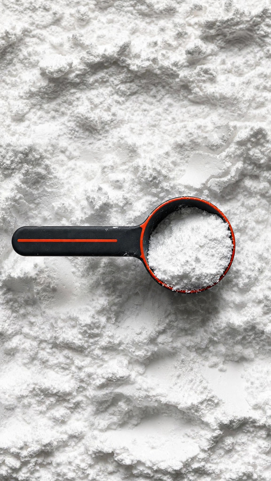 Schep met creatine monohydraat